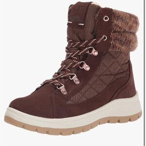 Roxy Marion brown boots NWT